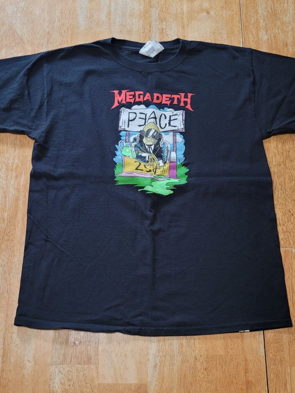 Small Vintage Megadeath "Peace" Gildan Concert Graphic T Shirt